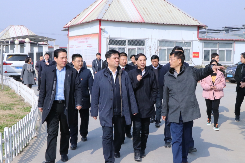 民盟中央副主席、副省長張道宏